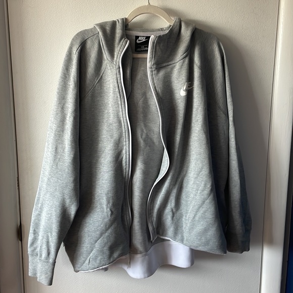 Gray and White Nike Asymmetrical High Low Zip Up - Picture 5 of 7